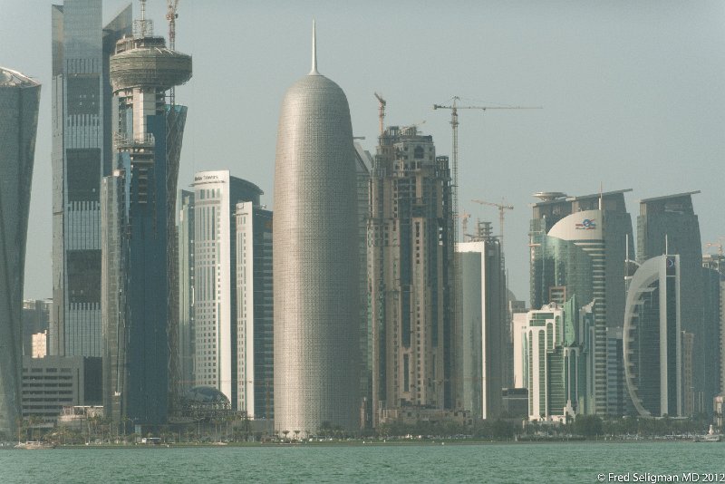20120408_164930 Nikon D3 2x3.jpg - Doha skyscrapers